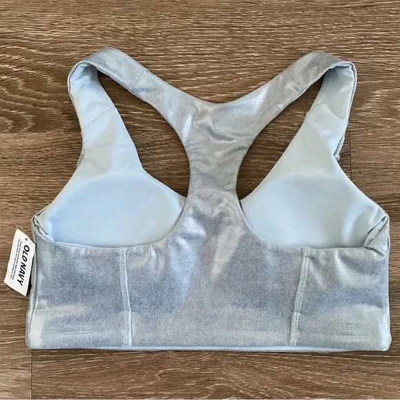 OLD NAVY Medium Support Powersoft Racerback Sports Bra in Silver Shine - Picture 5 of 7